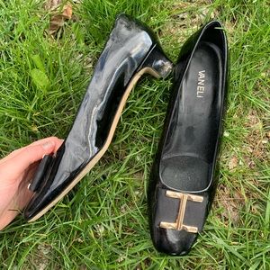New Van Eli black kitten heeled flats